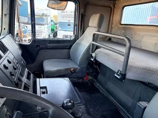 MAN 26.463 1994 - DFS 6x4 FULL SPRING SUSPENSION TRACTOR UNIT (EURO 2 / ZF16 MANUAL GEARBOX / ZF-INTARDER / FULL STEEL SUSPENSION / REDUCTION AXLES / HYDRAULIC KIT / ETC.) zdjecie 13