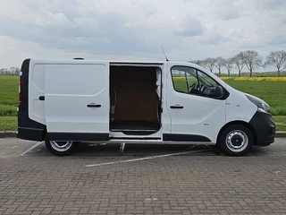 Opel Vivaro 2017 - 1.6 image 14