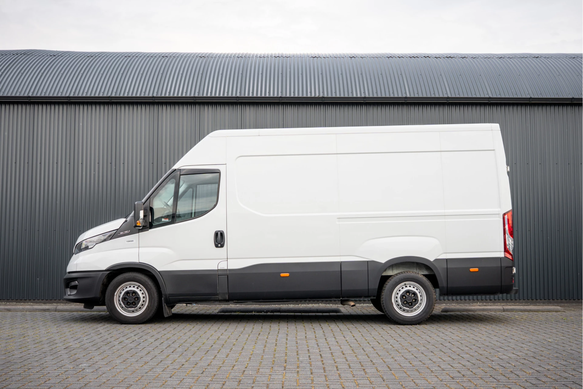 Iveco Daily 2024 - **35S16 | 156 PK | 3.500KG trekgew. 3-Zits | Climate** image 5