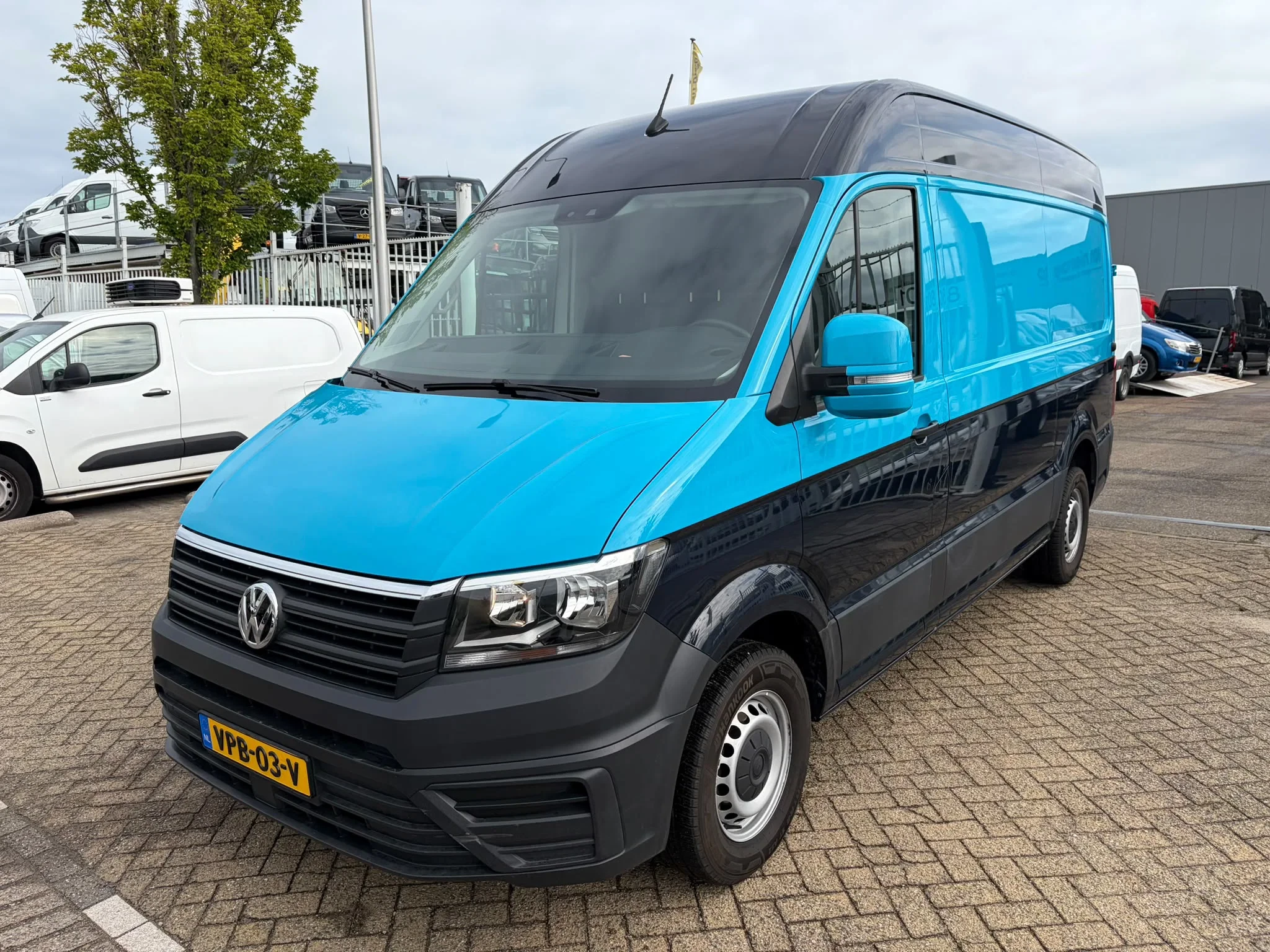 Volkswagen Crafter 2020 - 140pk l3h3 (l2 h2) airco camera 78000km afbeelding 2