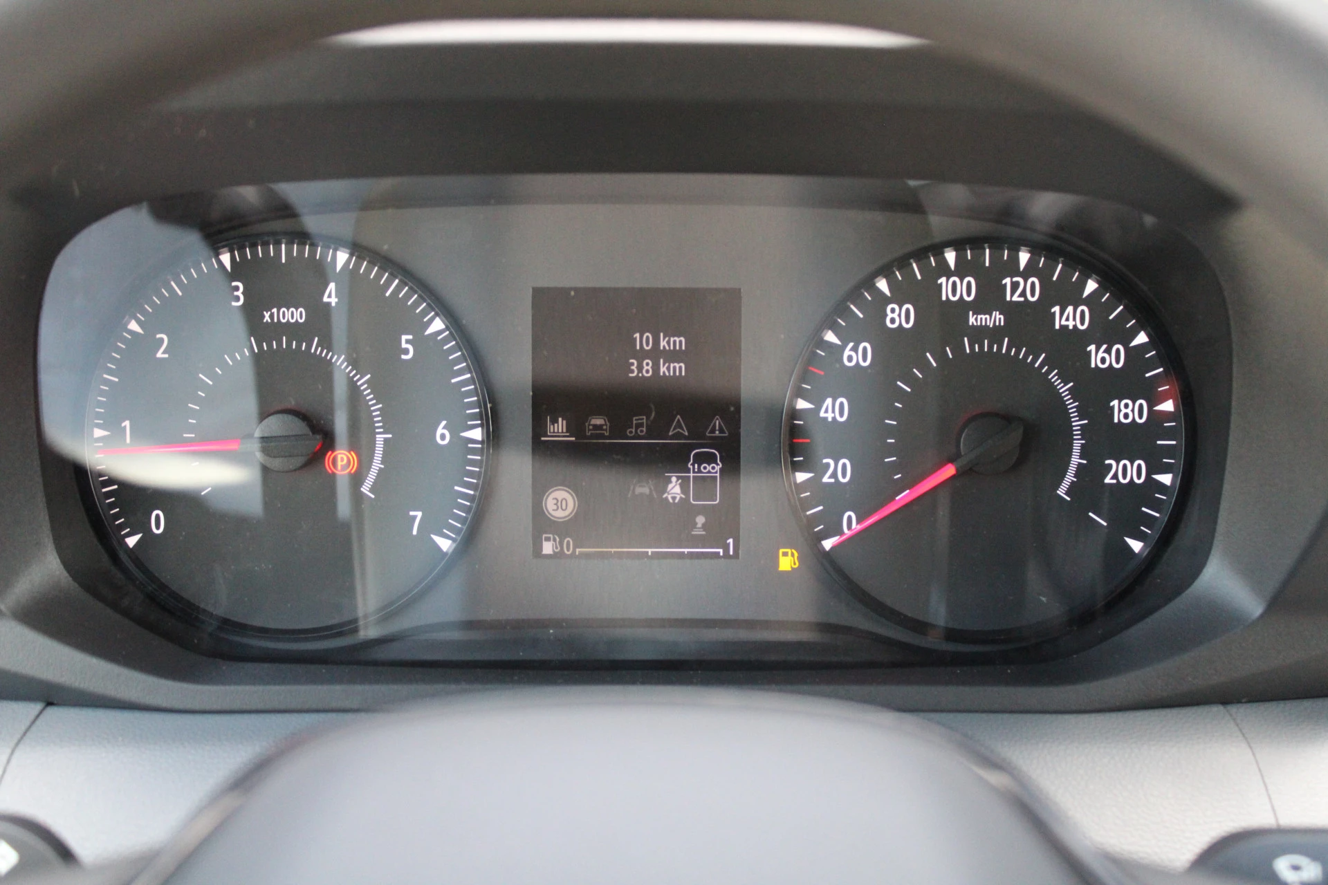 Renault Master 2024 - T35 2.0 dCi 170pk L2H2 Extra - 2x Schuifdeur - Navigatie - Blind Spot - Camera - Stoelverwarming - Verwarmde voorruit - Rijklaar afbeelding 13