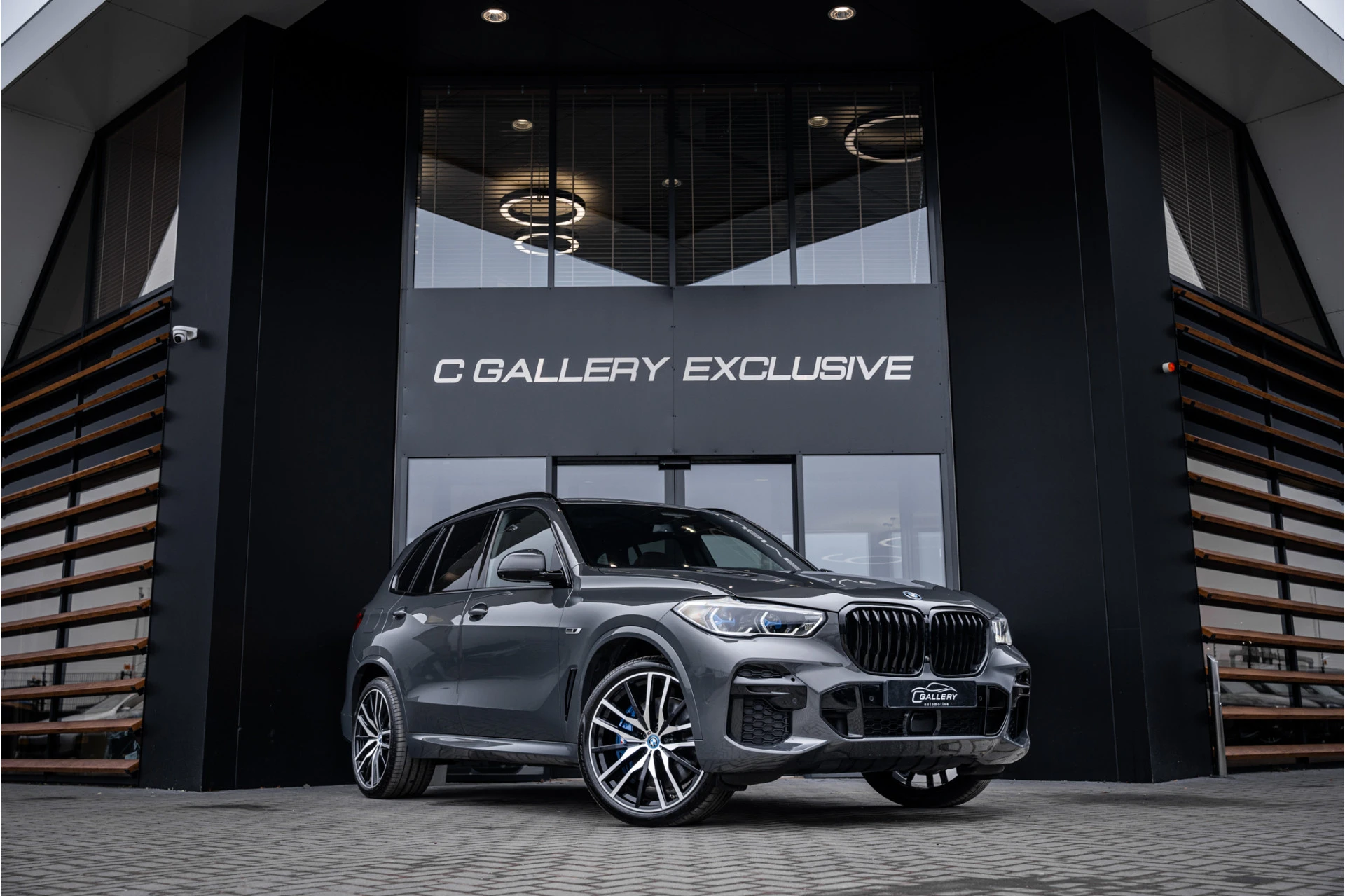 BMW X5 2022 - xDrive45e High Executive afbeelding 1