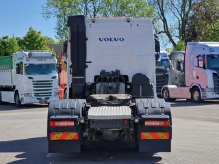 Volvo FH 2019 - 13.500 Low roof 6x2 - PTO/Hydraulic - 3.00 WB - Steel/air - VEB+ afbeelding 6