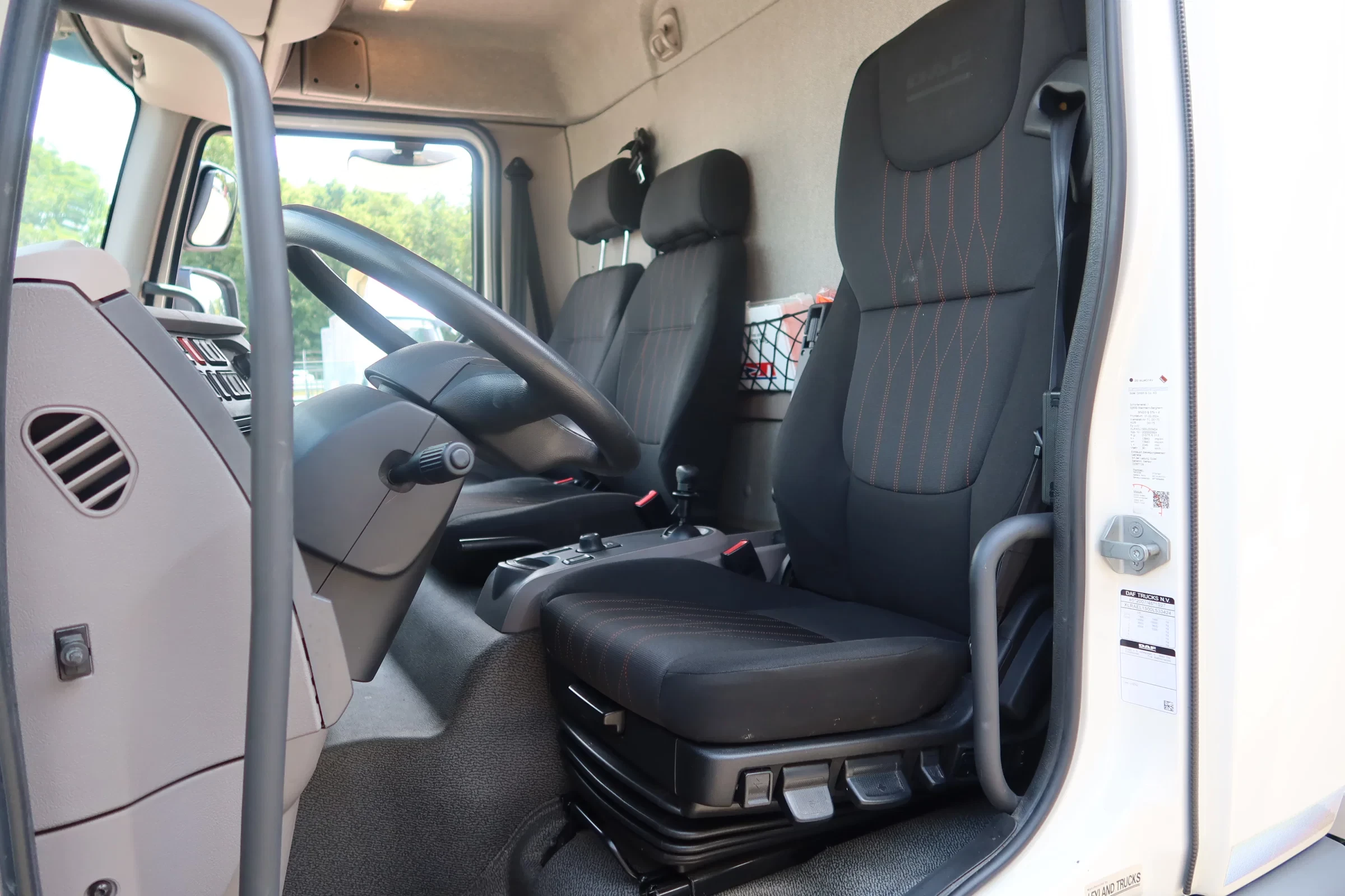 DAF LF 210 2024 - FA Bakwagen + klep 1000 kg + Ringfeder!! afbeelding 5