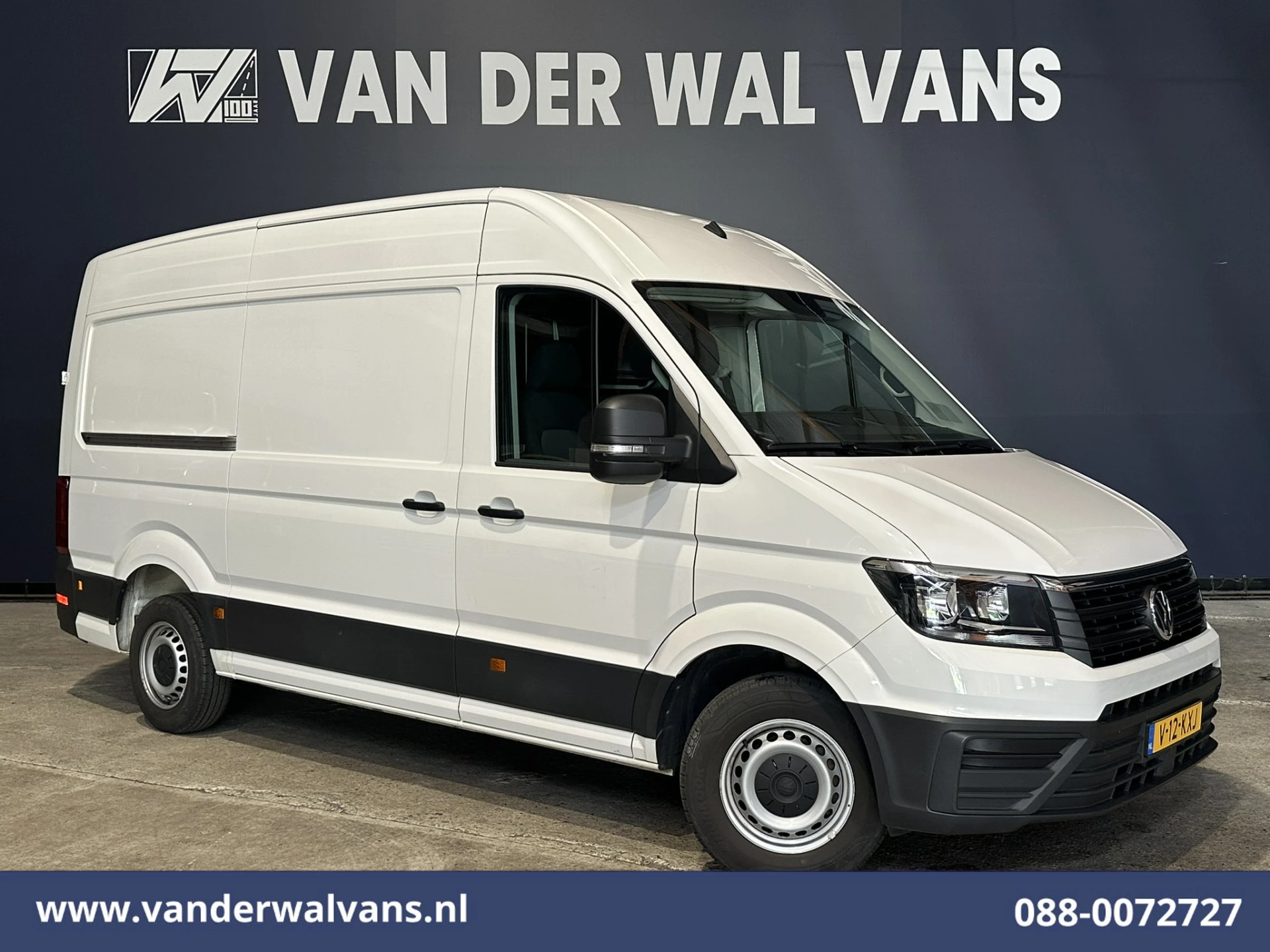 Volkswagen Crafter 2020 - 2.0 TDI 140pk L3H3 L2H2 Euro6 Airco | Camera | Apple Carplay | Cruisecontrol image 1
