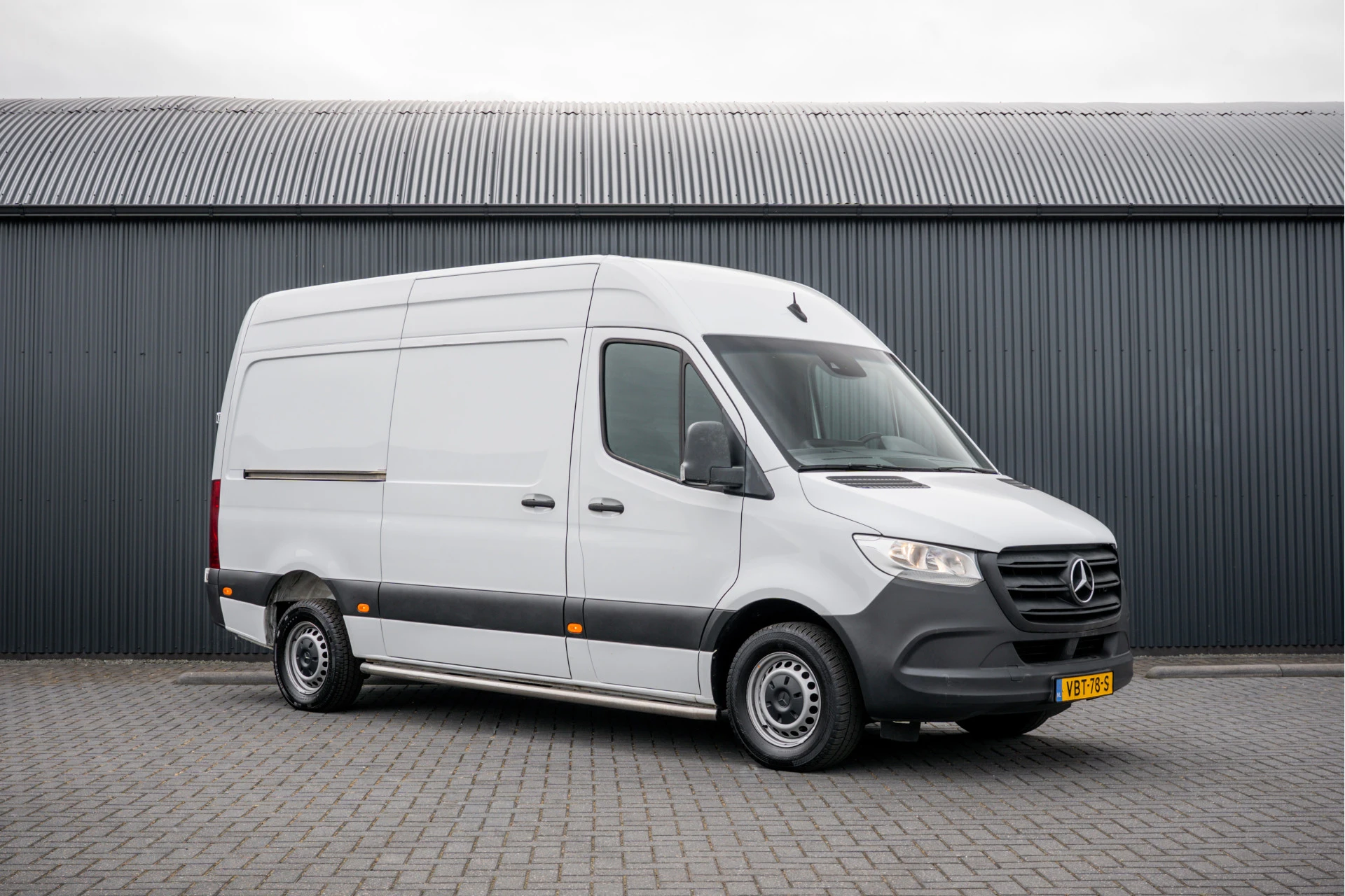 Mercedes-Benz Sprinter 2019 - 311 CDI RWD L2H2 | | Volledig Ingericht | Mbux | Camera | Climatronic afbeelding 4