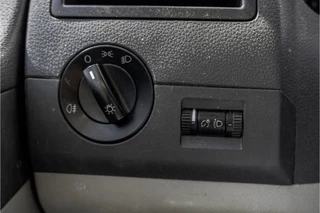Volkswagen Transporter 2015 - TDI | L2H1 | Cruise | PDC zdjecie 18