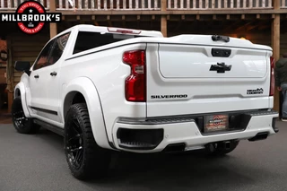 Chevrolet Silverado 2024 - High Country Black Edition, image 9