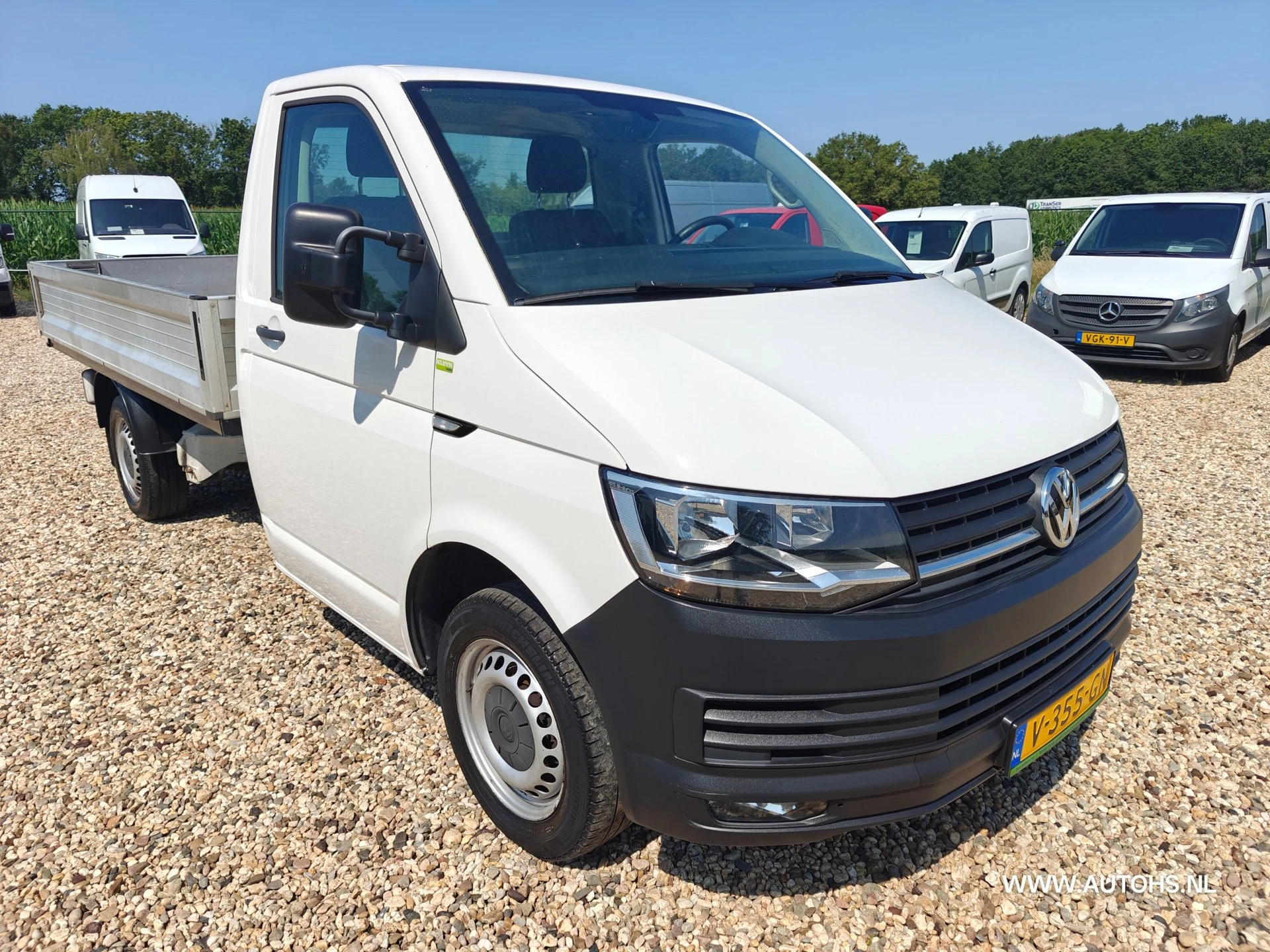 Volkswagen Transporter 2017 - 2.0 TDI L2H1 , EURO 6 , 150 PK , Airco , trekhaak, lengte bak 2.93 m. image 8