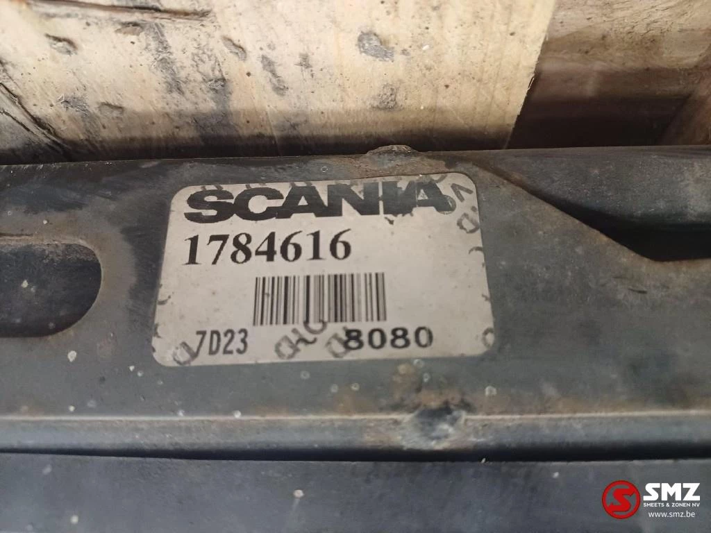 Scania 2007 - Occ radiator Scania image 3