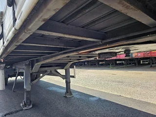 Fruehauf ONCRK 22-110A | STEERING AXLE |CURTAINSIDER TRAILER | LOADING LIFT| DUTCH TRAILER. 2001 - N/A obrazek 14