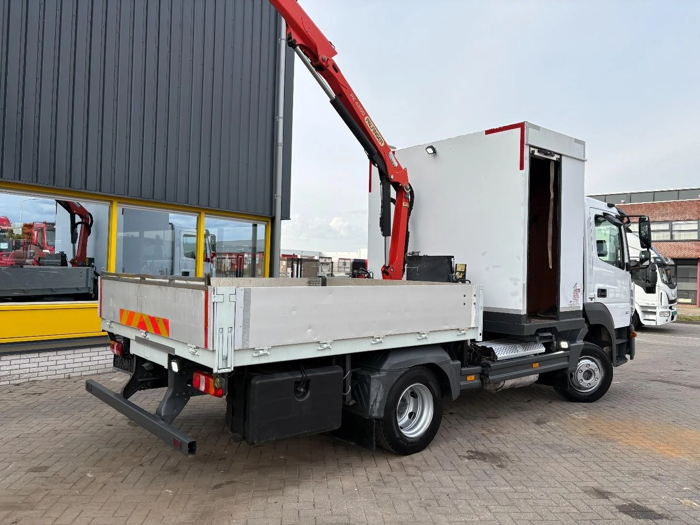 Mercedes-Benz Atego 2014 imagem 19