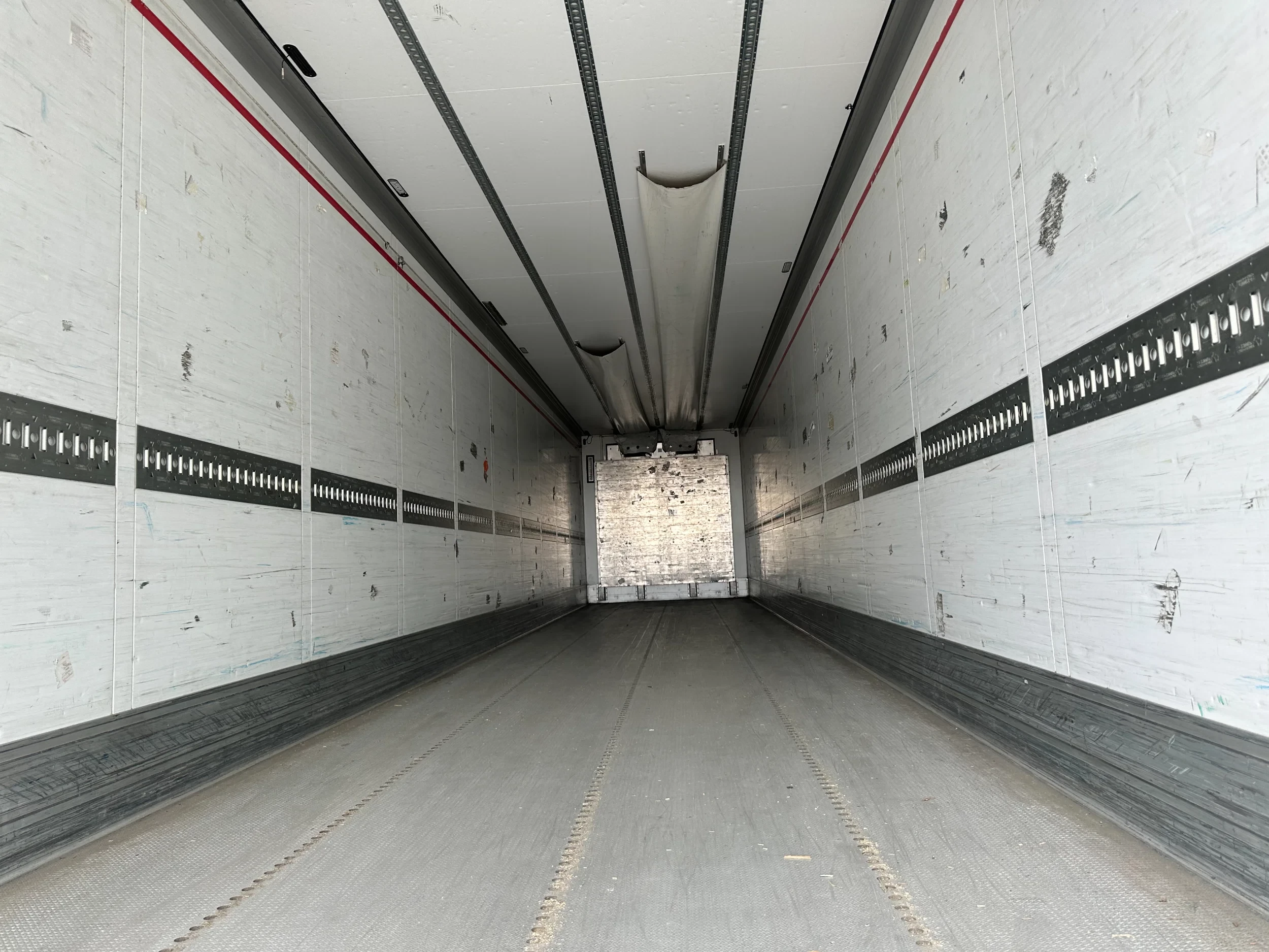 Schmitz Cargobull 2015 - DISCBRAKES / CARRIER VECTOR 1950 D/E / DISCBRAKES / NL-TRAILER изображение 9