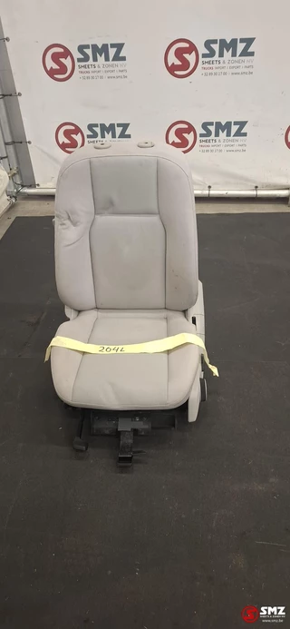 Mercedes-Benz N/A - Occ stoel W204 FL Mercedes obrazek 1