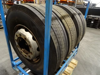 - Geen producent - N/A - BRIDGESTONE 315/80 immagine 1