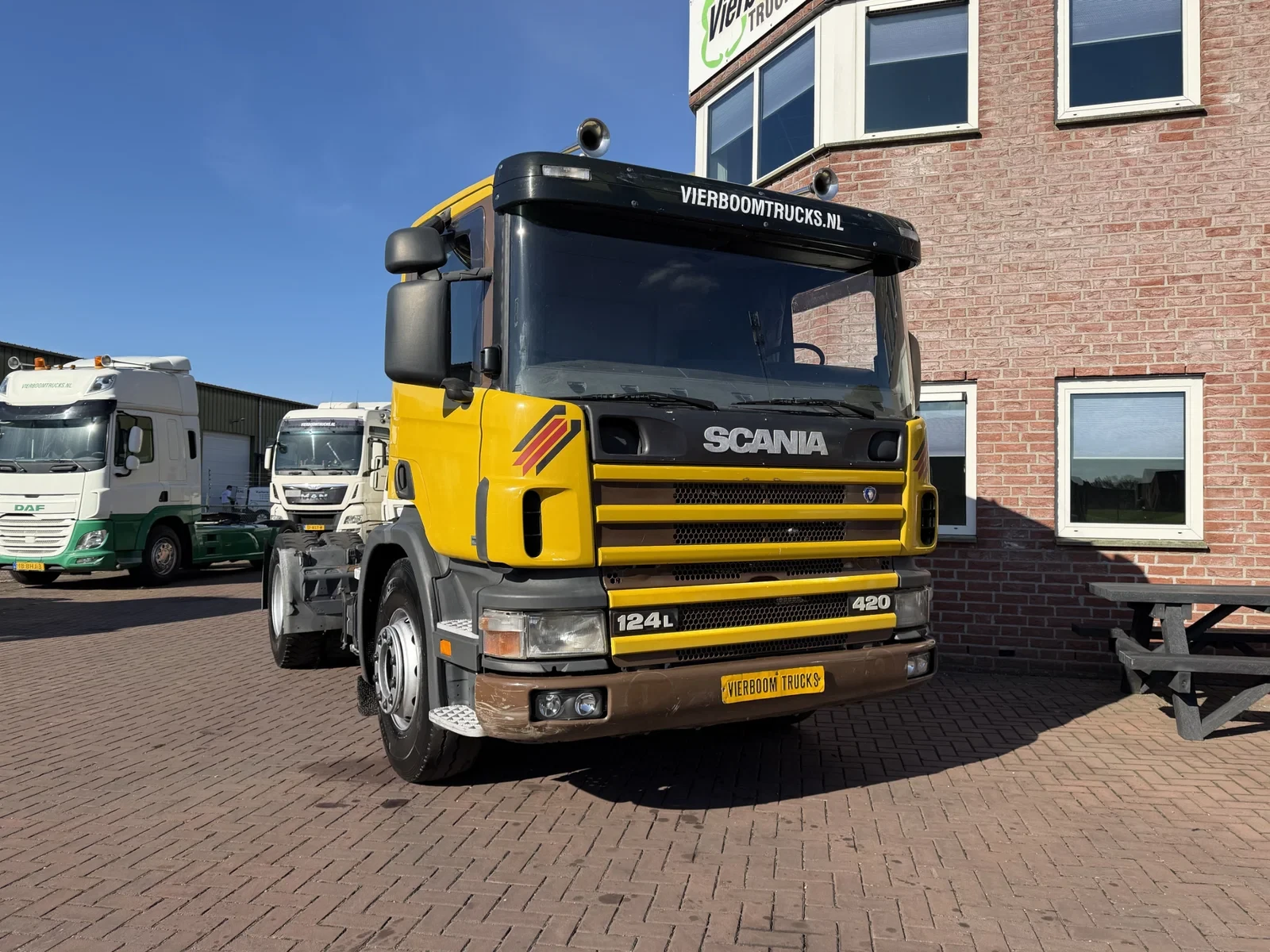Scania P 2005 - P124-420 Manual / Retarder / Airco afbeelding 1