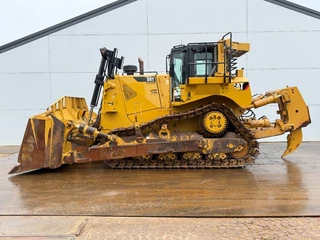 Cat 2015 - D8T - GERMAN Machine / Ripper à venda