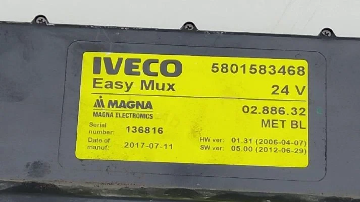 Iveco - Electrical System Regeleenheid Easy Mux Iveco imagen 2