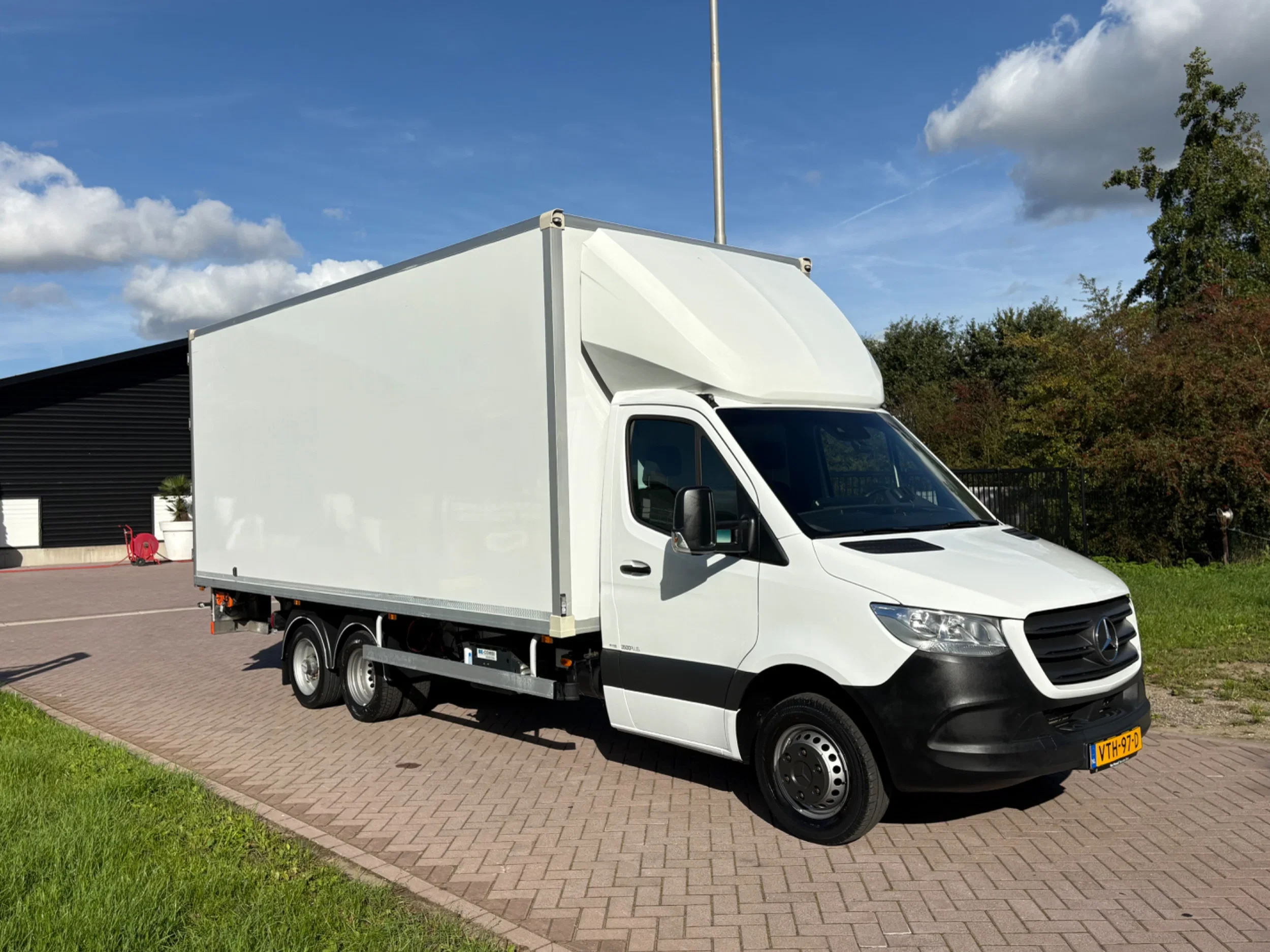 Mercedes-Benz Sprinter 2023 - 515 Clixtar 7 ton MET LAADKLEP 750 KG afbeelding 1