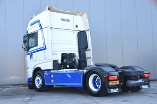 DAF XF 480 2017 - SSC 4x2 - NEW TACHO - RETARDER - 784 TKM - PARK. AIRCO - SPECIAL INTERIOR - TV - 2 x FUEL TANKS - LED LIGHTS - TOP CONDITION - afbeelding 3 miniatuur