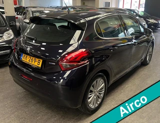 Peugeot 208 2016 - 1.2 PureTech Allure 2e Eigenaar - NAP - Parkeersensor - Auto Airco afbeelding 2 miniatuur