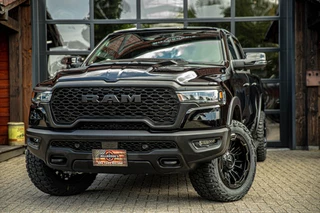 Dodge Ram 1500 2024 - Dodge Rebel Night Hurricane obrazek 2