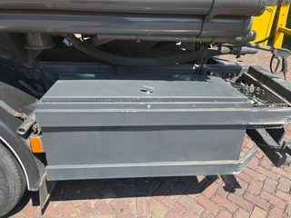 Volvo FM 2005 - 9 6X2R obrazek 54
