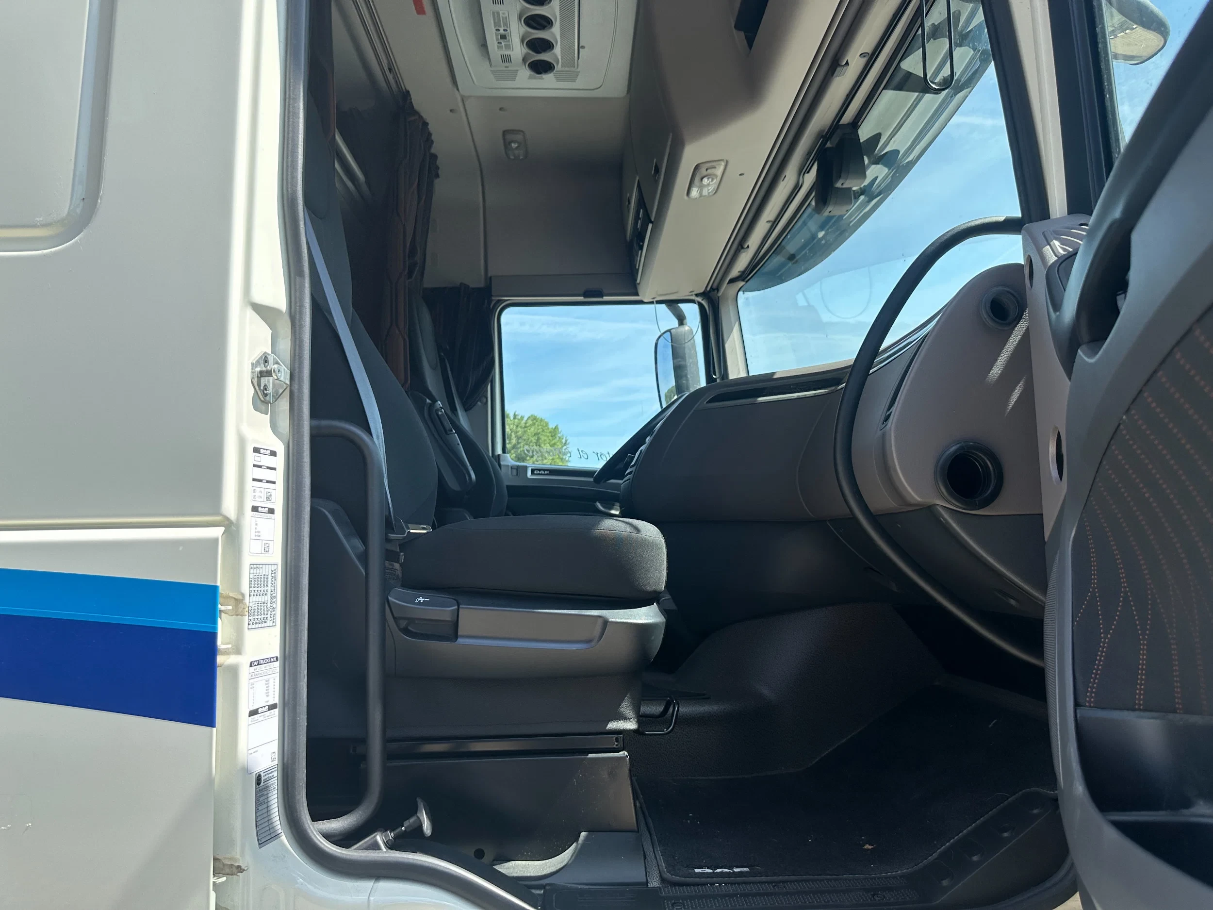 DAF XF480 2022 - XF 480 8x2 SC BDF / 10T frontaxle / EURO VI D / 365.000 km / NL-truck / APK: 03-2027 afbeelding 22