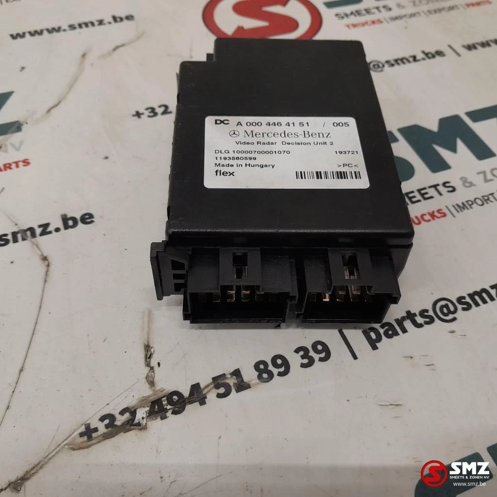 Mercedes-Benz 2015 - Occ ECU Video Radar Desicion Unit regeleenheid Mer afbeelding 1