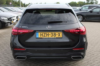 Mercedes-Benz C-Class 2023 - Estate 300e AMG Line NIGHT PAKKET DISTRONIC SFEER CARPLAY CAMERA MULTIBEAM 19'' obrazek 6