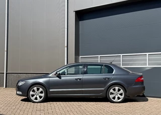 Škoda Superb 2009 - 1.8 TSI Elegance bj.2009 Navi|Trekh|Pdc|Stoel verw. изображение 2