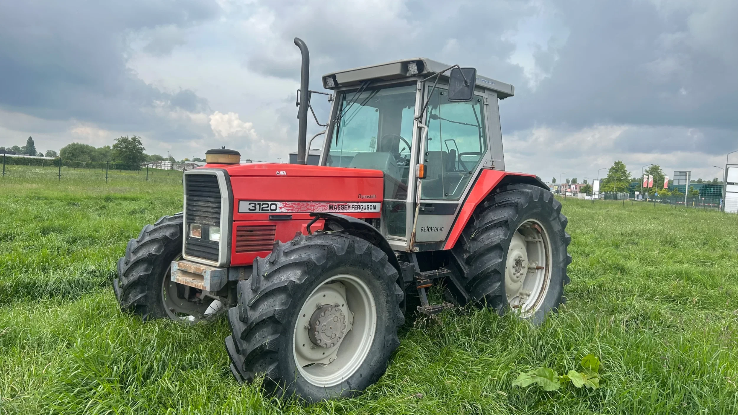 Massey Ferguson 1994 - 3120 | 4x4 | dynashift | afbeelding 1