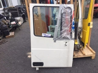 DAF N/A - 1676219 RECHTER PORTIER XF95 immagine 1