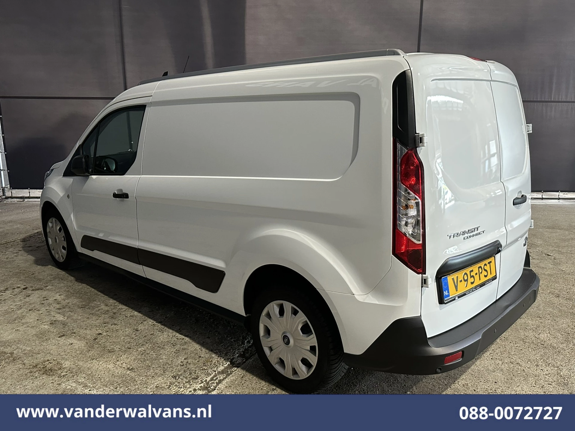 Ford Transit Connect 2023 - 1.5 EcoBlue 100pk L2H1 Euro6 Airco | Camera | Navigatie | Android Auto | Verwarmde voorruit immagine 10