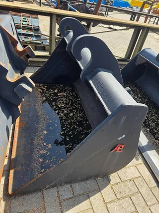 Pladdet - CW30 bucket te koop