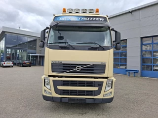 Volvo FH 2013 - 13.420 / ONLY:698735 KM / AIRCO / GOOD CONDITION / AUTOMATIC / EURO-5 / 2013 imagem 6