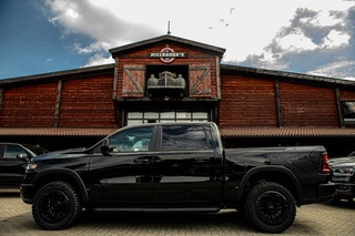 Dodge Ram 1500 2024 - Dodge Rebel Night Hurricane obrazek 9