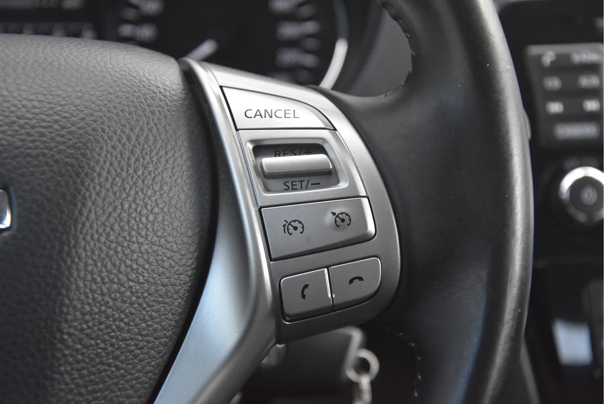 Nissan QASHQAI 2015 - 1.2 Connect Edition immagine 6
