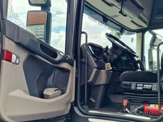 Scania R 2020 - R650 V8 NGS Highline 6x4 - Manual gearbox with retarder - Full air - 2x tank afbeelding 36
