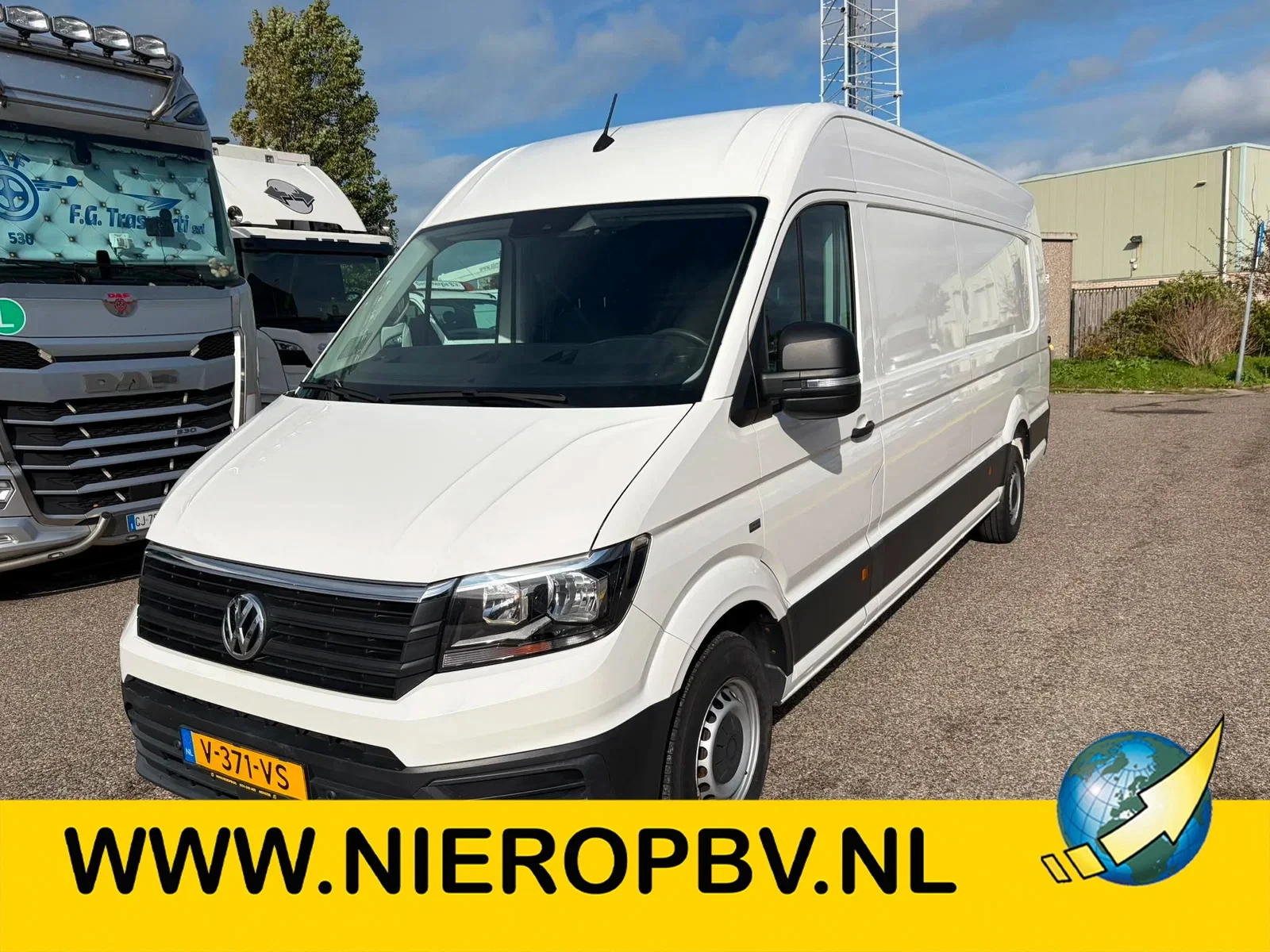 Volkswagen Crafter 2019 - 2.0TDI L5H3 Automaat Airco Navi Cruisecontrol EURO 6 afbeelding 1