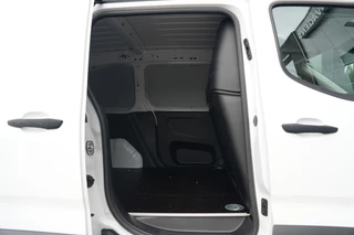 Toyota ProAce 2024 - CITY 1.5 D-4D L1 100pk - Airco - DAB - PDC - Trekhaak - Rijklaar image 13