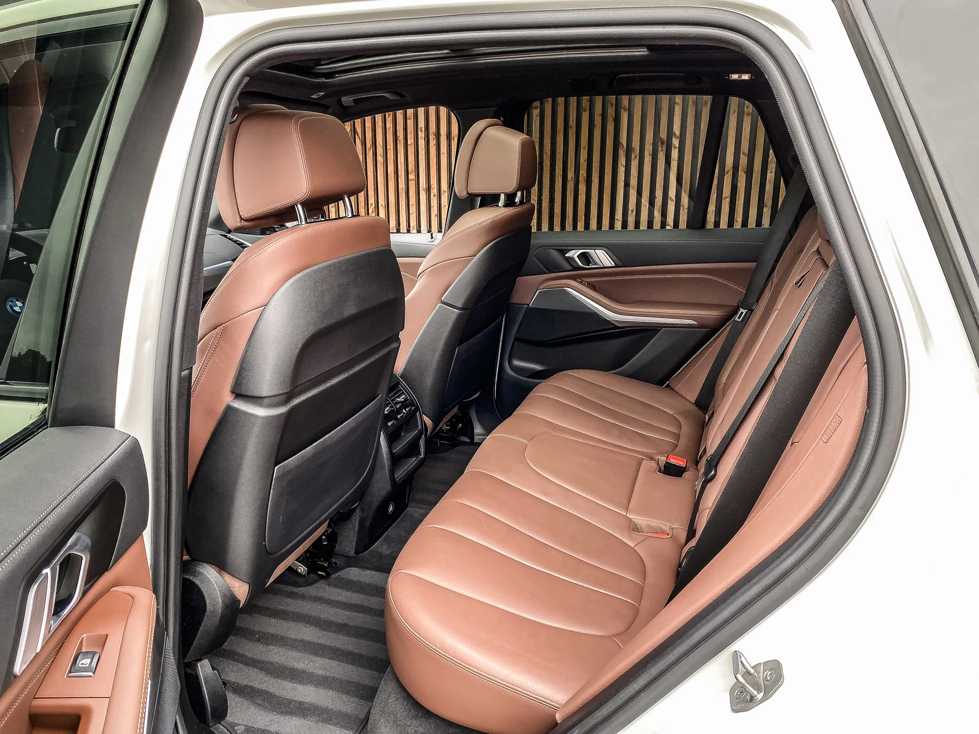 BMW X5 2022 - xDrive45e 394PK Automaat High Executive M-Sport afbeelding 91