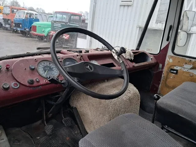 Mercedes-Benz L 508 DG , Camper 1974 obrázek 10