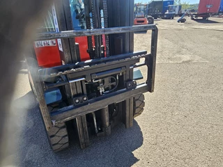 Hyster H2.5FT | DUPLEX 3.30 M | GAS | COMPLETE CABINE| SIDESIFT| 12457 HOURS. 2011 - N/A image 16