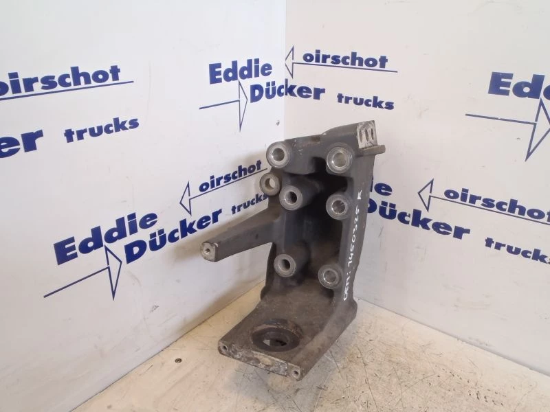 DAF - 1450325 BUMPERSTEUN RECHTS CF65/CF75/CF75IV afbeelding 1