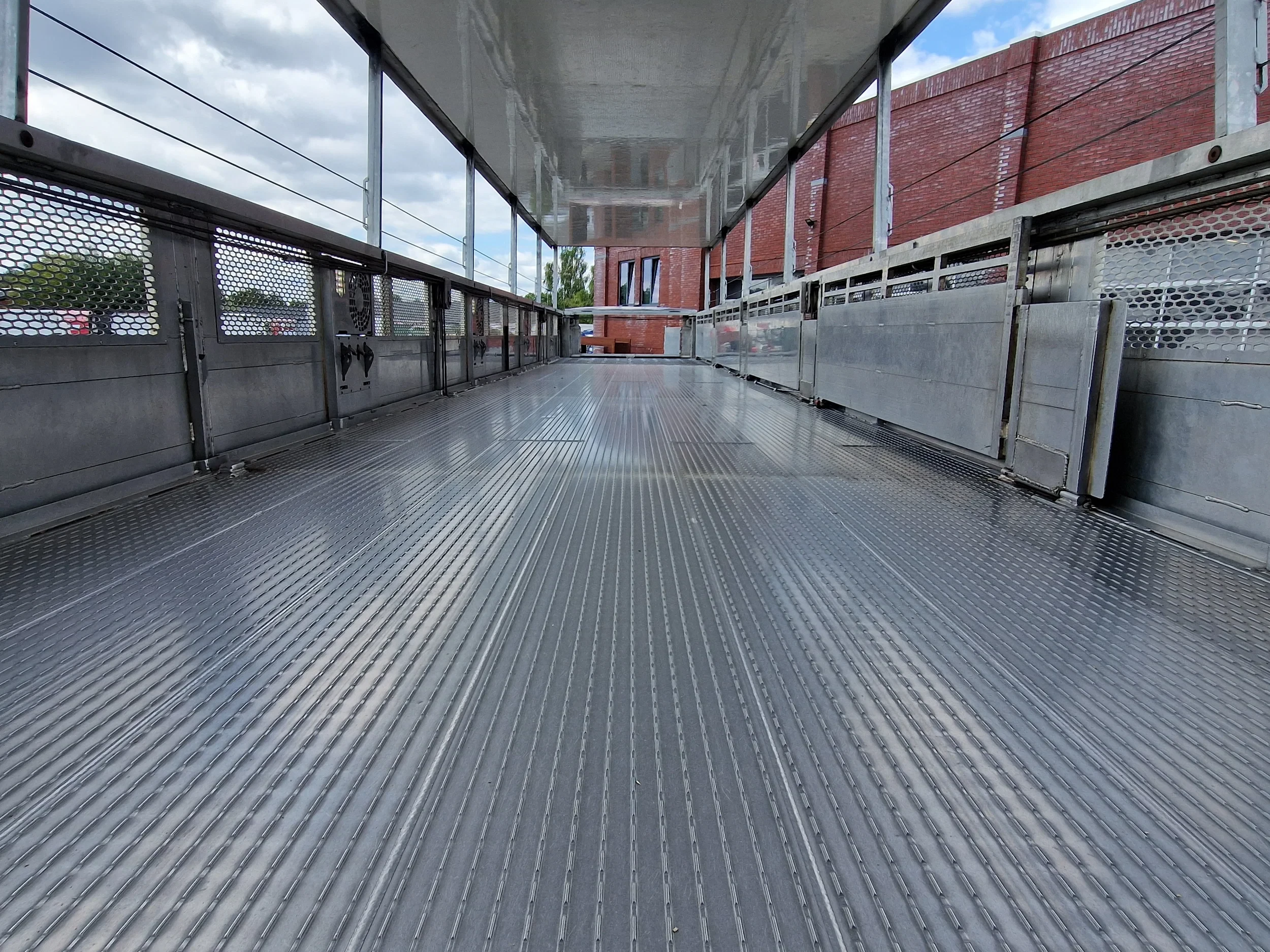 CUPPERS 2013 - 4 stock - new TUV - type 2 - lifting floors - lift / ramp afbeelding 32