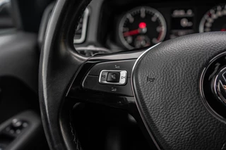 Volkswagen Amarok 2018 - 3.0 TDI V6 L2H1 XL | 4Motion | DC 5P | Highline | 225 PK | LED | Camera | Cruise | PDC | Trekhaak | Airco obrazek 17