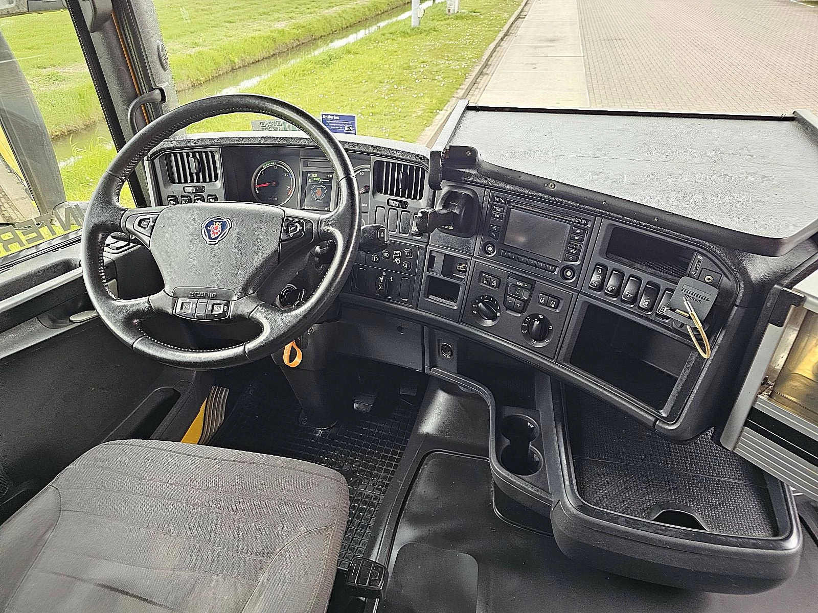 Scania R 2015 - R410 imagem 8
