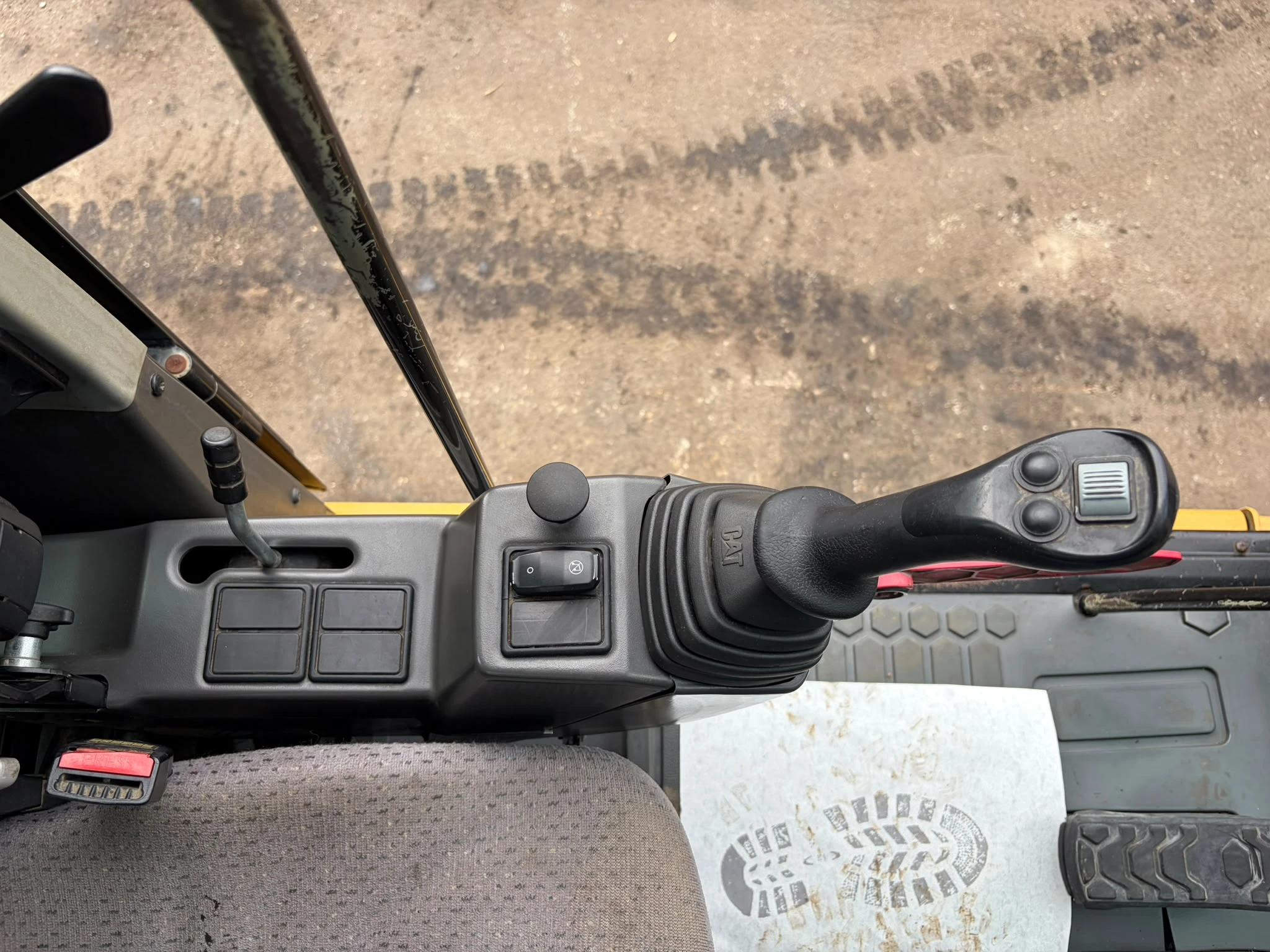 Caterpillar M318F 2015 image 24