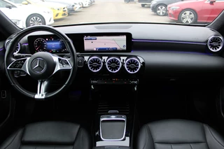 Mercedes-Benz A-Class 2023 - 250e AUT8 Luxury Line (FACELIFT) LEDER SFEER NAVI TREKHAAK bild 2